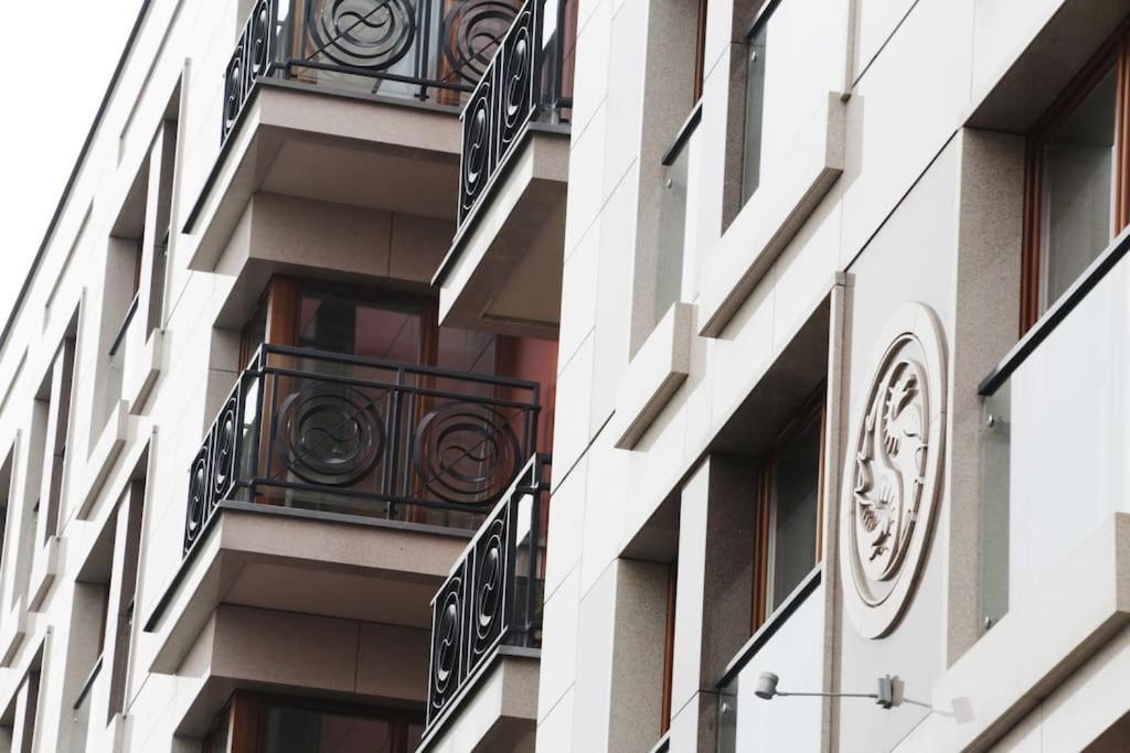 Ekskluzywny Apartament W Centrum Z Balkonem I Parkingiem Красков Екстериор снимка